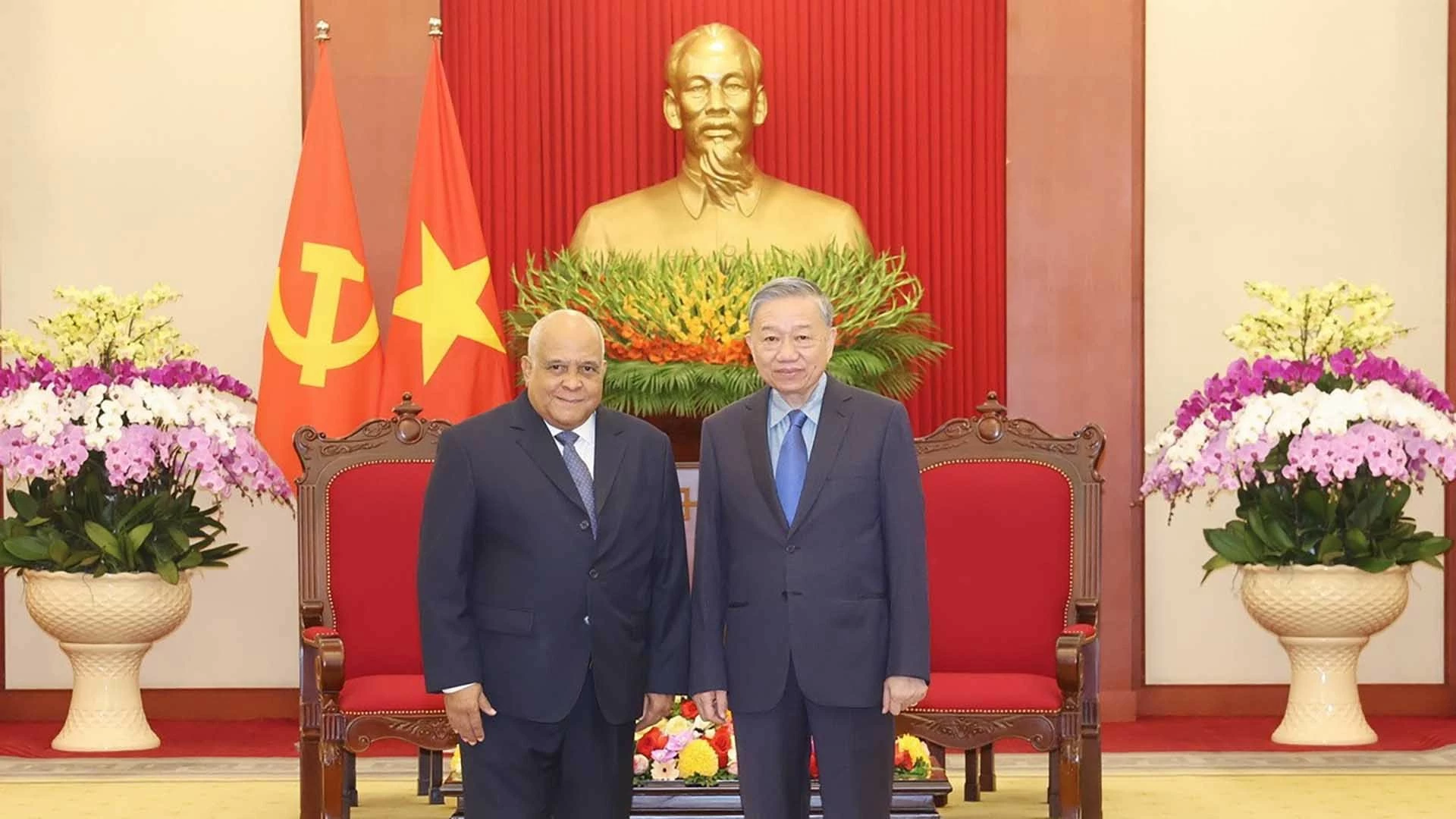 Đại sứ Cuba: Chuyến thăm của Tổng Bí thư, Chủ tịch nước Tô Lâm hứa hẹn những kết quả vượt bậc trên nhiều lĩnh vực Đại sứ Cuba: Chuyến thăm của Tổng Bí thư, Chủ tịch nước Tô Lâm hứa hẹn những kết quả vượt bậc trên nhiều lĩnh vực