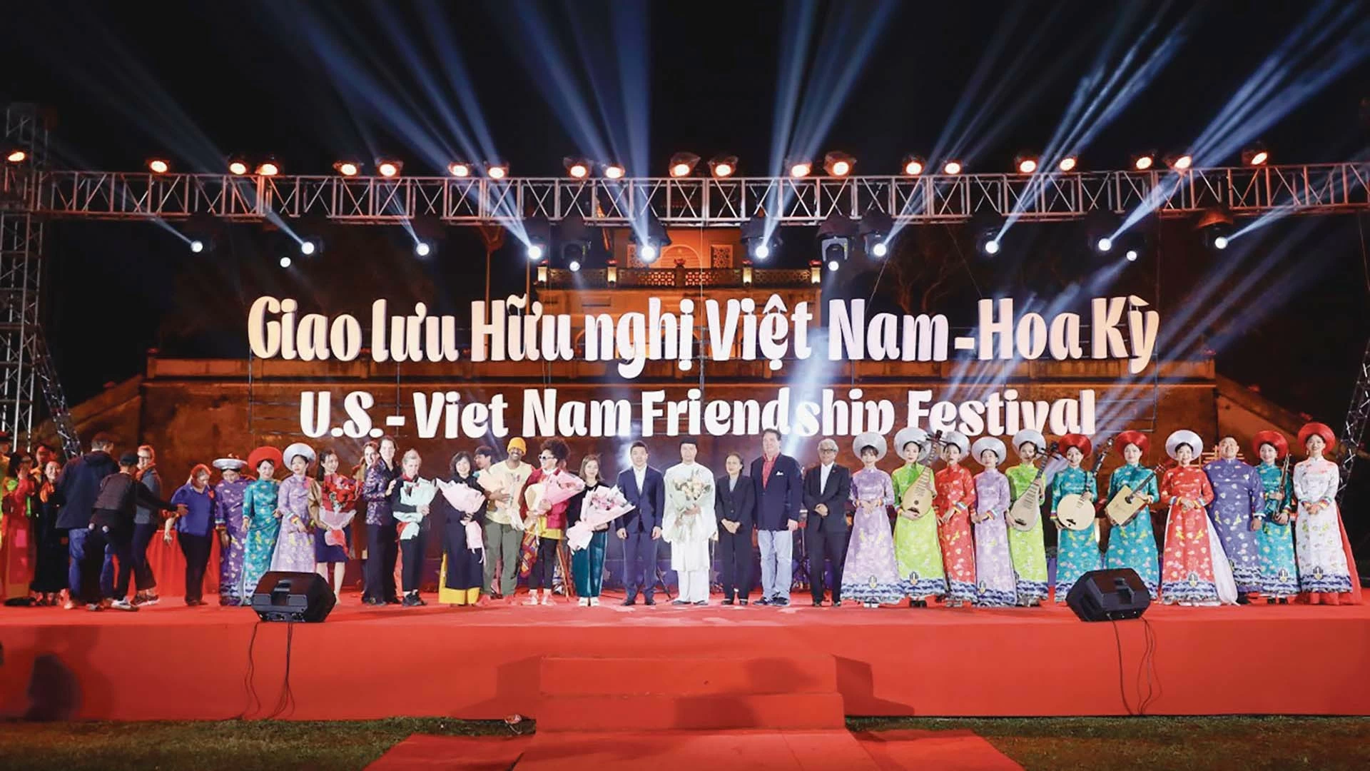 Lễ hội Giao lưu Hữu nghị Việt Nam – Hoa Kỳ tổ chức tại Khu di tích Hoàng Thành Thăng Long, Hà Nội, ngày 2/12/2023. (Nguồn: Thời đại) Lễ hội Giao lưu Hữu nghị Việt Nam – Hoa Kỳ tổ chức tại Khu di tích Hoàng Thành Thăng Long, Hà Nội, ngày 2/12/2023. (Nguồn: Thời đại)