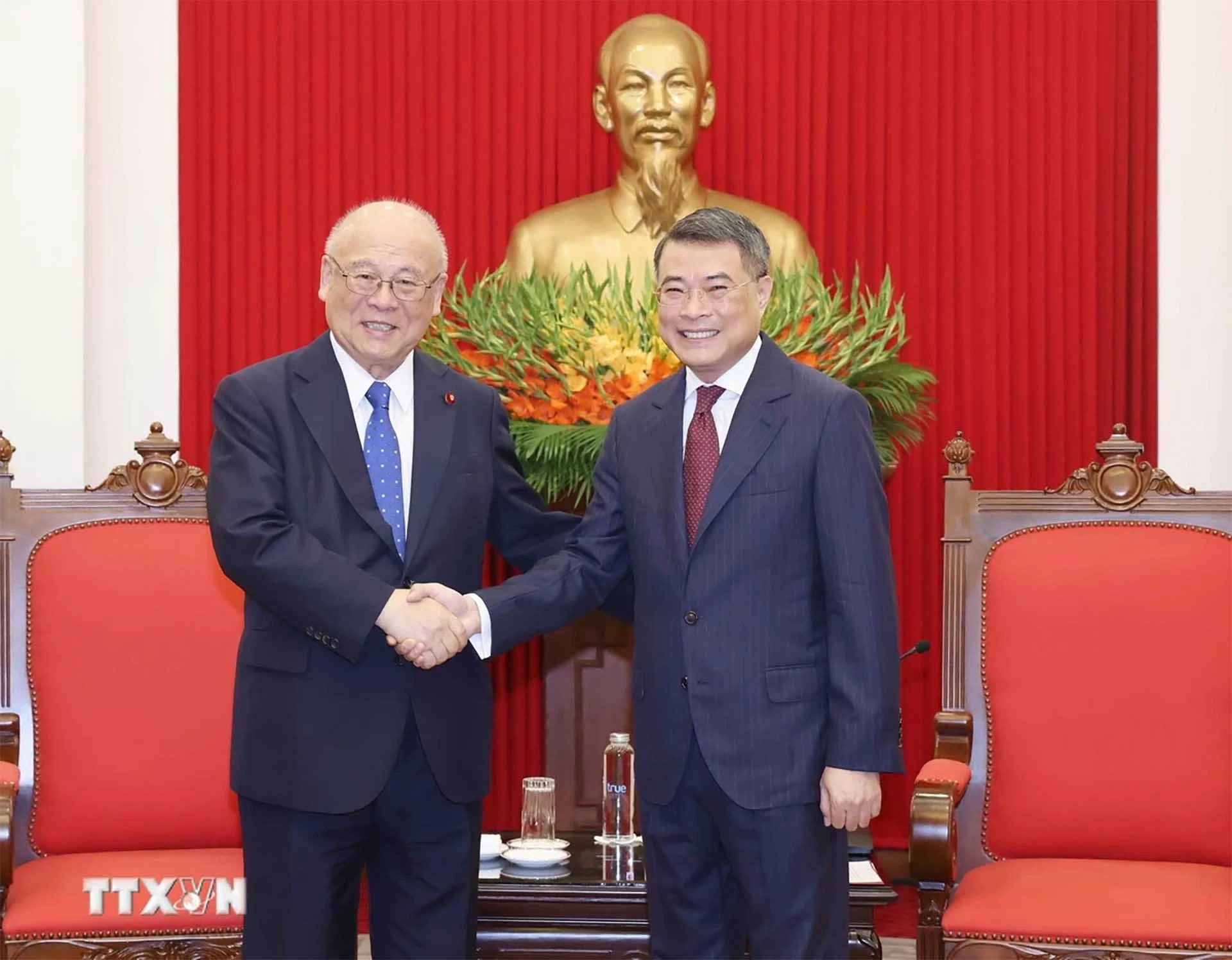 Thúc đẩy mạnh mẽ quan hệ Việt Nam-Nhật Bản trong thời gian tới Thúc đẩy mạnh mẽ quan hệ Việt Nam-Nhật Bản trong thời gian tới