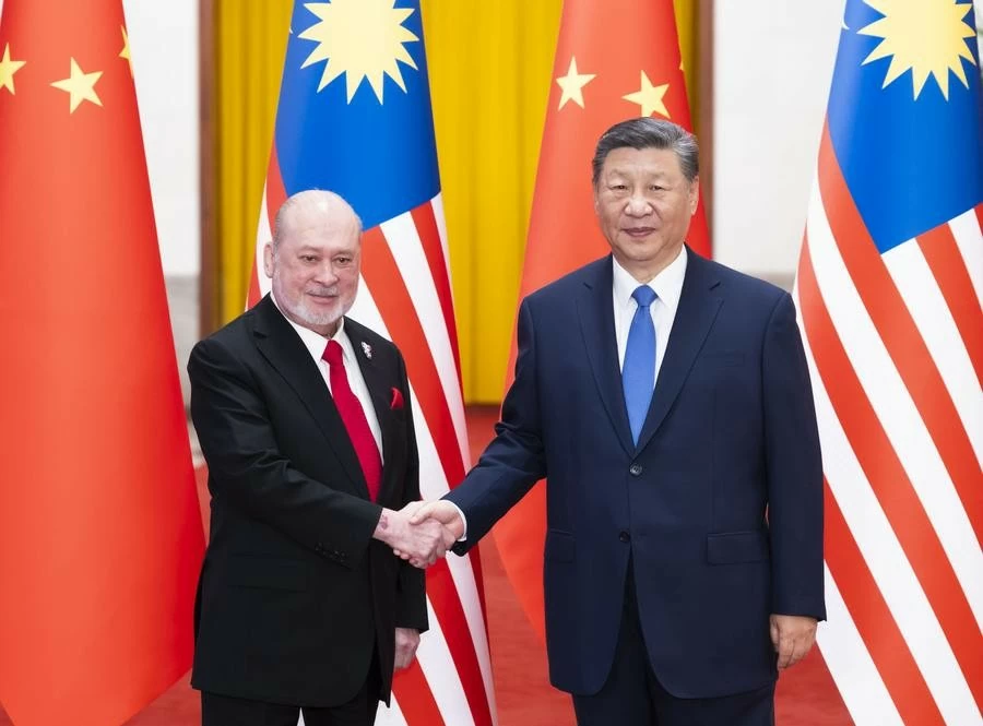 Chủ tịch Trung Quốc Tập Cận Bình Quốc vương Malaysia Sultan Ibrahim tại thủ đô Bắc Kinh ngày 20/9/2024. (Nguồn: Tân Hoa xã) Chủ tịch Trung Quốc Tập Cận Bình Quốc vương Malaysia Sultan Ibrahim tại thủ đô Bắc Kinh ngày 20/9/2024. (Nguồn: Tân Hoa xã)