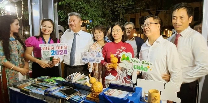 Khai mạc Festival Thu Hà Nội 2024 Khai mạc Festival Thu Hà Nội 2024