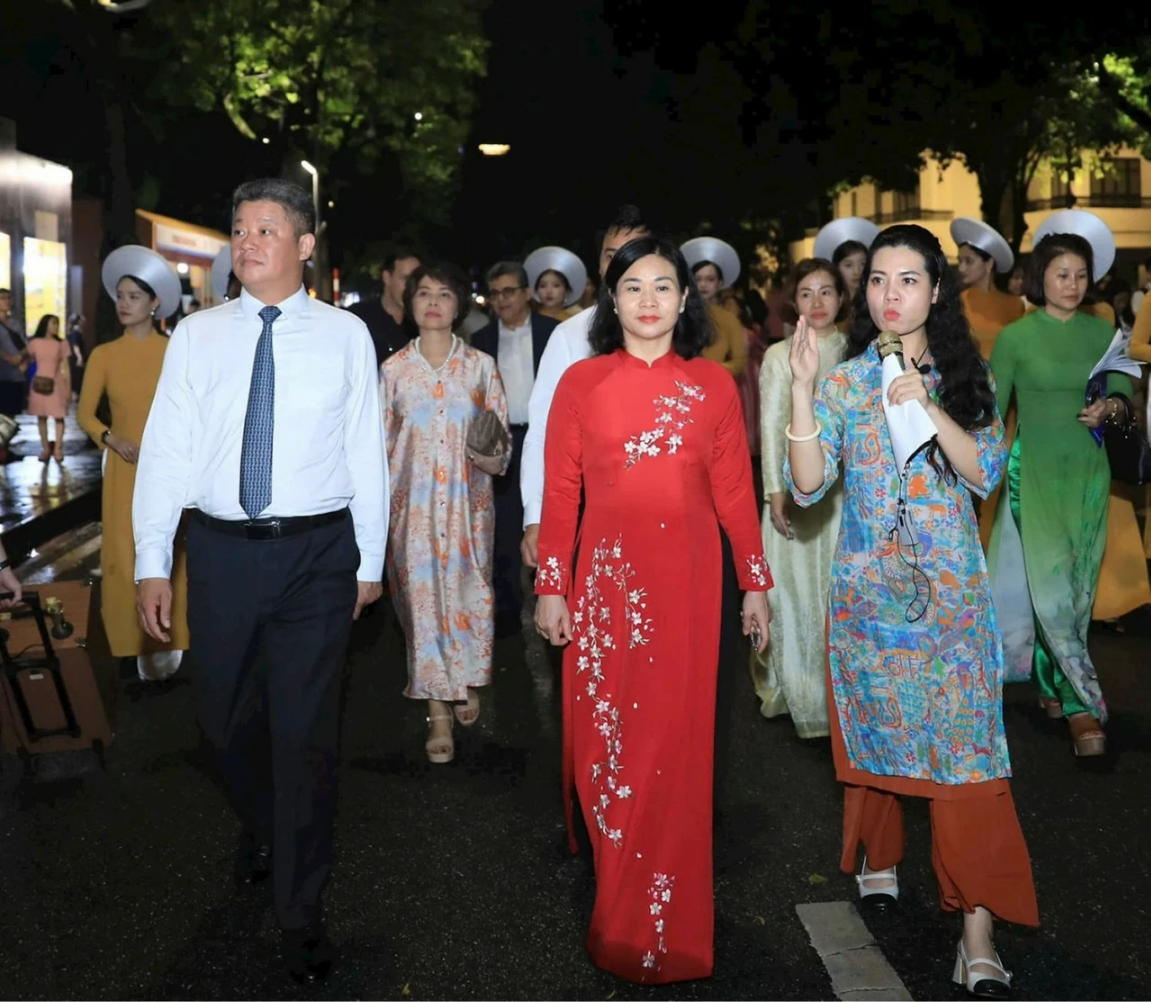 Khai mạc Festival Thu Hà Nội 2024 Khai mạc Festival Thu Hà Nội 2024