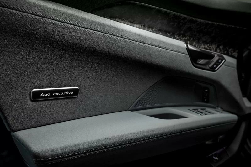 Cận cảnh Audi Exclusive E-Tron GT bản đặc biệt vừa ra mắt, số lượng chỉ 299 chiếc Cận cảnh Audi Exclusive E-Tron GT bản đặc biệt vừa ra mắt, số lượng chỉ 299 chiếc