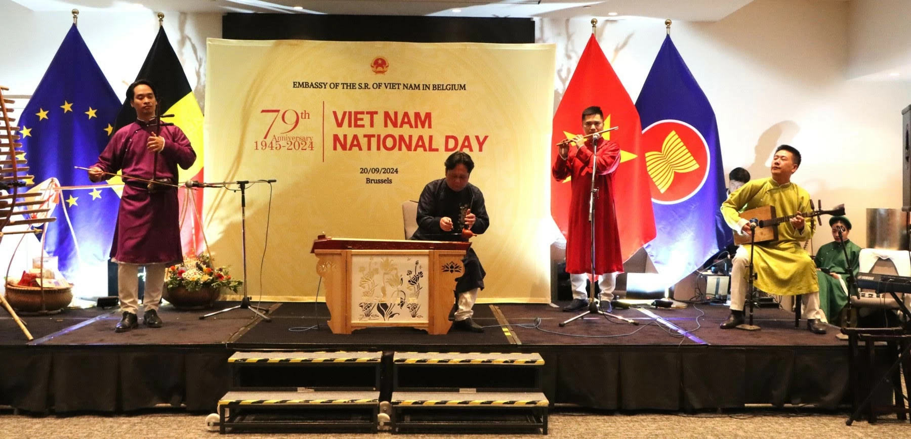 Long trọng tổ chức kỷ niệm 79 năm ngày Quốc khánh Việt Nam tại Bỉ Long trọng tổ chức kỷ niệm 79 năm Quốc khánh Việt Nam tại Bỉ