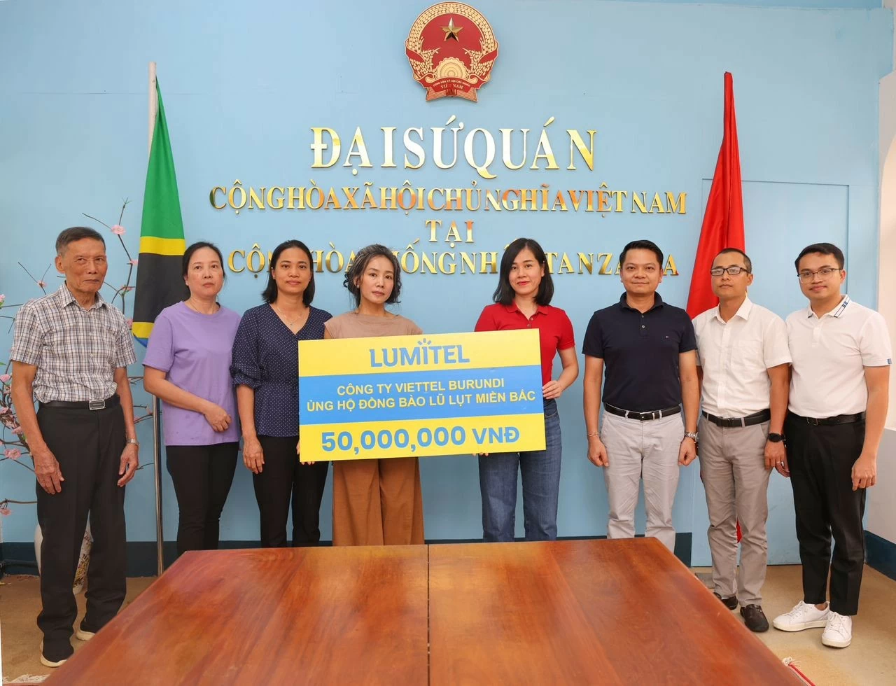 Đại sứ quán Việt Nam tại Tanzania chung tay cùng doanh nghiệp, cộng đồng ủng hộ đồng bào bị thiệt hại do cơn bão Yagi