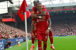 Xếp hạng Ngoại hạng Anh năm 2024: Man City bất ngờ sa sút, Pháo thủ bứt lên đoạt ngôi vô địch