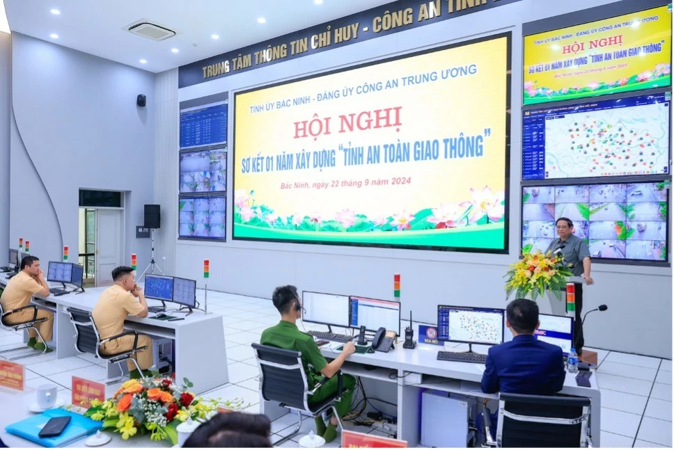 Thủ tướng hoan nghênh và đánh giá cao sáng kiến của Bộ Công an về triển khai thí điểm mô hình Thủ tướng công tác Bắc Ninh, đánh giá cao mô hình 'Tỉnh an toàn giao thông' đầu tiên trên cả nước