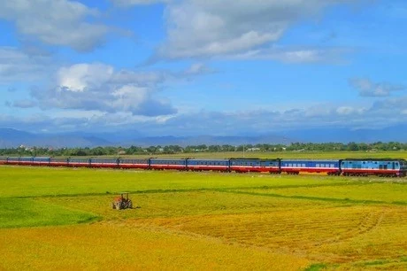 Đường sắt tuyến Hà Nội-Lào Cai chạy lại từ ngày 23/9 Đường sắt tuyến Hà Nội-Lào Cai chạy lại từ ngày 23/9