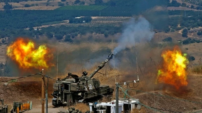 Hezbollah phóng rocket ồ ạt vào các khu vực ở Israel gần biên giới Lebanon. Ảnh: Arab News Hezbollah phóng rocket ồ ạt vào các khu vực ở Israel gần biên giới Lebanon. Ảnh: Arab News