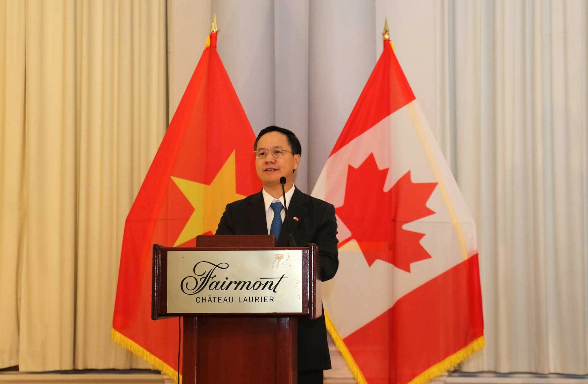 Cộng đồng người Việt tại Canada ủng hộ đồng bào khắc phục thiệt hại do bão Yagi Cộng đồng người Việt tại Canada ủng hộ đồng bào khắc phục thiệt hại do bão Yagi