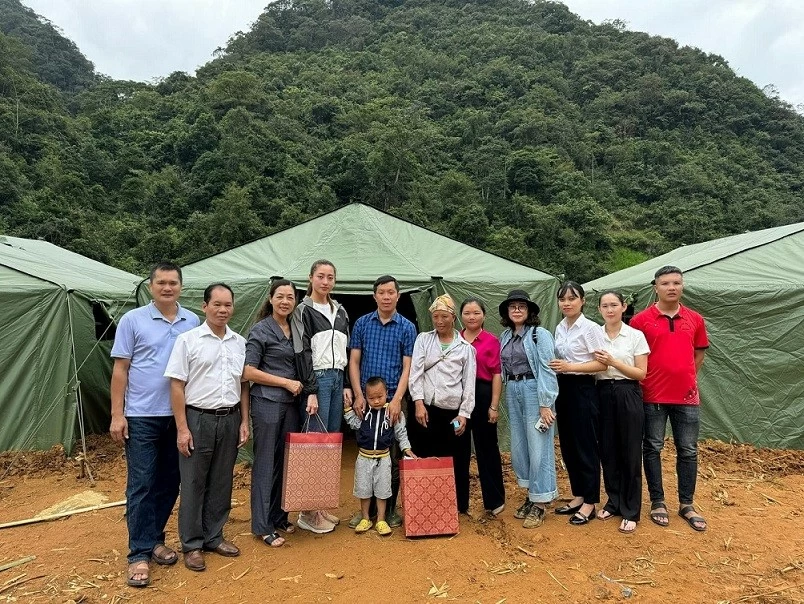 Hoa hậu Lương Thùy Linh, Quế Anh hỗ trợ khắc phục thiên tai bão Yagi Hoa hậu Lương Thùy Linh, Quế Anh hỗ trợ khắc phục thiên tai bão Yagi
