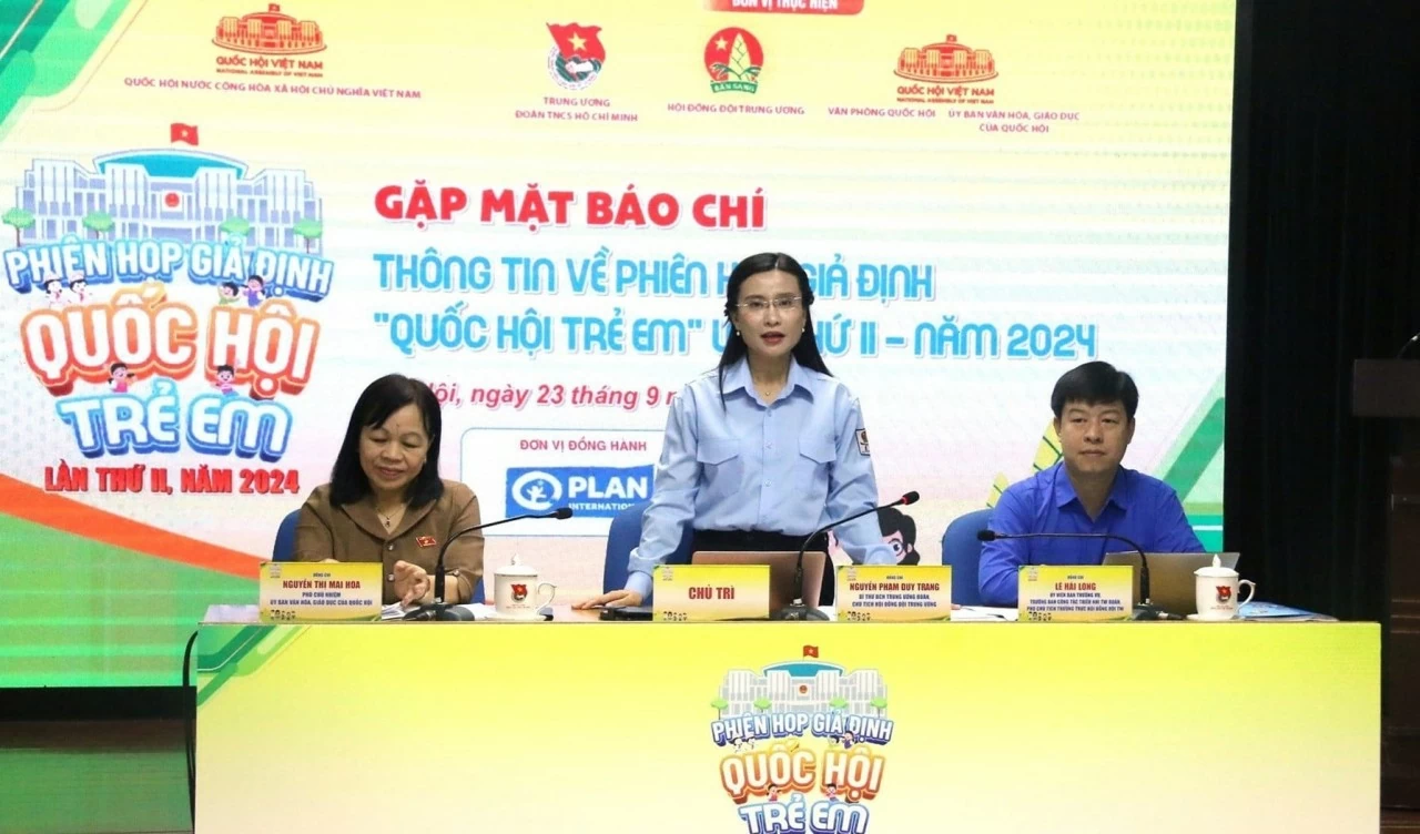 Phiên họp giả định 'Quốc hội trẻ em' - diễn đàn để trẻ em thể hiện tiếng nói của mình Phiên họp giả định 'Quốc hội trẻ em' - diễn đàn để trẻ em thể hiện tiếng nói của mình