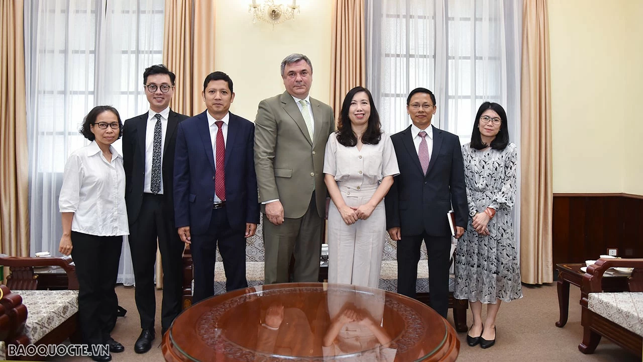 Thúc đẩy hợp tác giữa thành phố Saint-Petersburg, Nga với các địa phương Việt Nam Thúc đẩy hợp tác giữa thành phố Saint-Petersburg, Nga với các địa phương Việt Nam