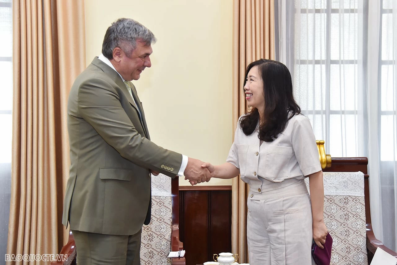 Thúc đẩy hợp tác giữa thành phố Saint-Petersburg, Nga với các địa phương Việt Nam Thúc đẩy hợp tác giữa thành phố Saint-Petersburg, Nga với các địa phương Việt Nam
