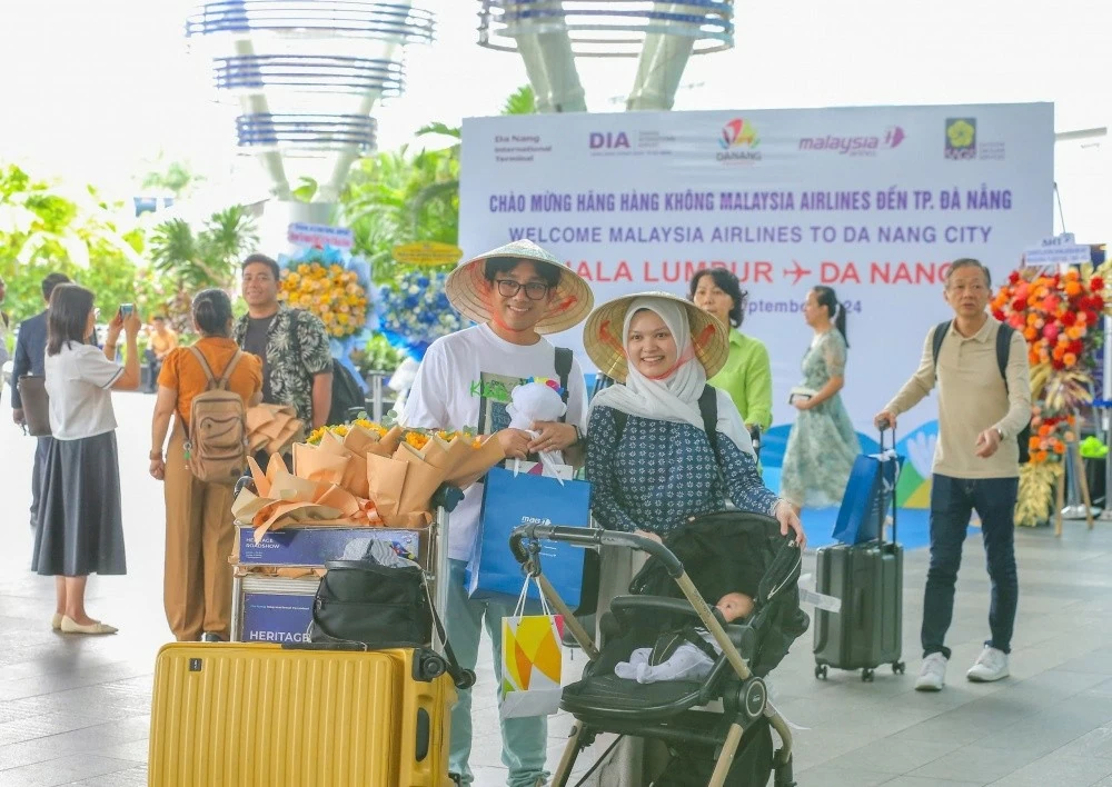 Chính thức khai trương đường bay của Kuala Lumpur - Đà Nẵng Chính thức khai trương đường bay của Kuala Lumpur - Đà Nẵng