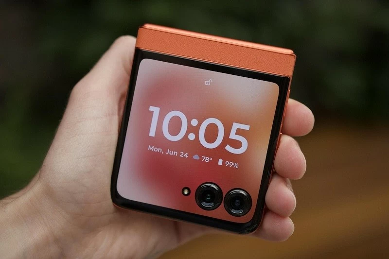 Mẫu smartphone nắp gập Motorola Razr 50s hứa hẹn sẽ tạo ra cú hích với thị trường Mẫu smartphone nắp gập Motorola Razr 50s hứa hẹn sẽ tạo ra cú hích với thị trường