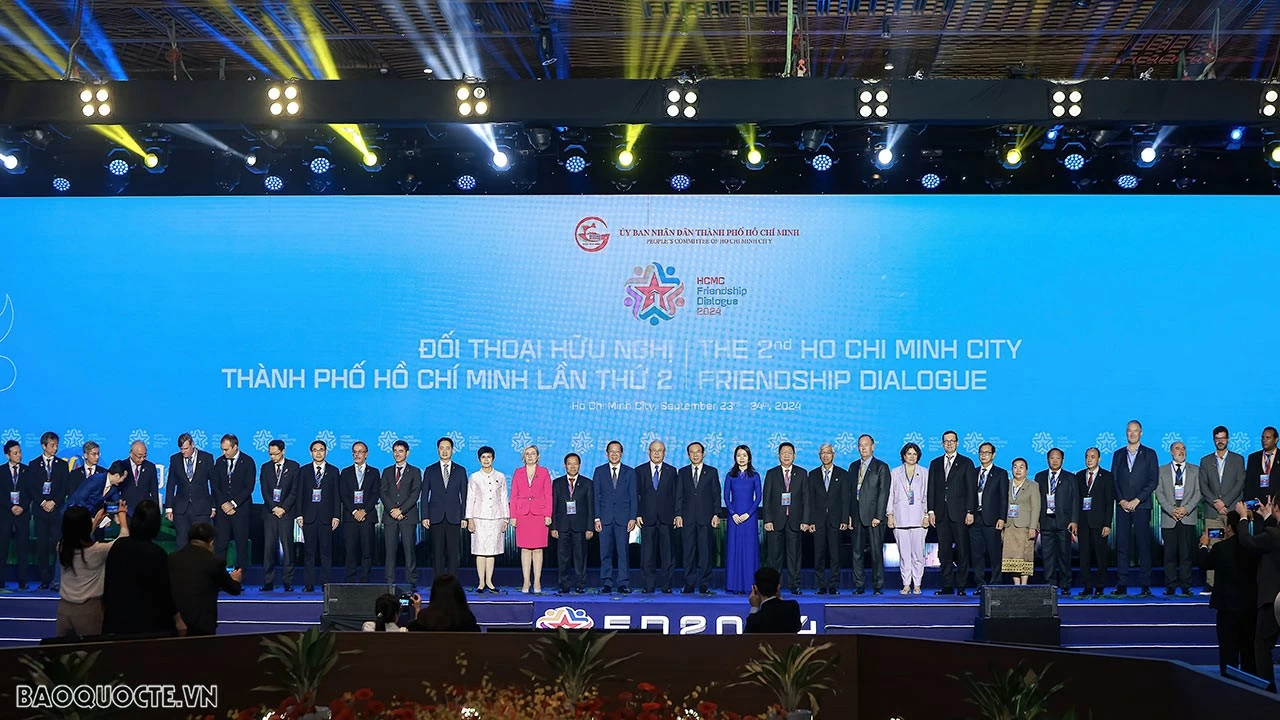 Bộ Ngoại giao đồng hành cùng TP. Hồ Chí Minh thúc đẩy chuyển đổi công nghiệp theo hướng thông minh, bền vững Bộ Ngoại giao đồng hành cùng TP. Hồ Chí Minh thúc đẩy chuyển đổi công nghiệp theo hướng thông minh, bền vững