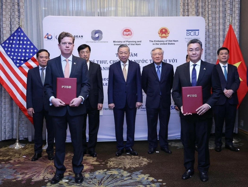 PetroVietnam đẩy mạnh hợp tác với các đối tác Hoa Kỳ, thực hiện bước đi chiến lược về chuyển đổi số và năng lượng bền vững PetroVietnam đẩy mạnh hợp tác với các đối tác Hoa Kỳ, thực hiện bước đi chiến lược về chuyển đổi số và năng lượng bền vững