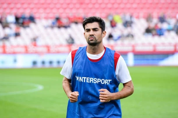 Enzo Zidane giã từ sự nghiệp sau hơn 1 năm không tìm được bến đỗ mới. Enzo Zidane giã từ sự nghiệp sau hơn 1 năm không tìm được bến đỗ mới.