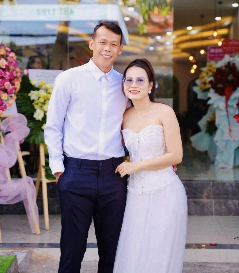 Hậu phương xinh đẹp và đảm đang của các thủ môn Việt Nam Hậu phương xinh đẹp và đảm đang của các thủ môn Việt Nam