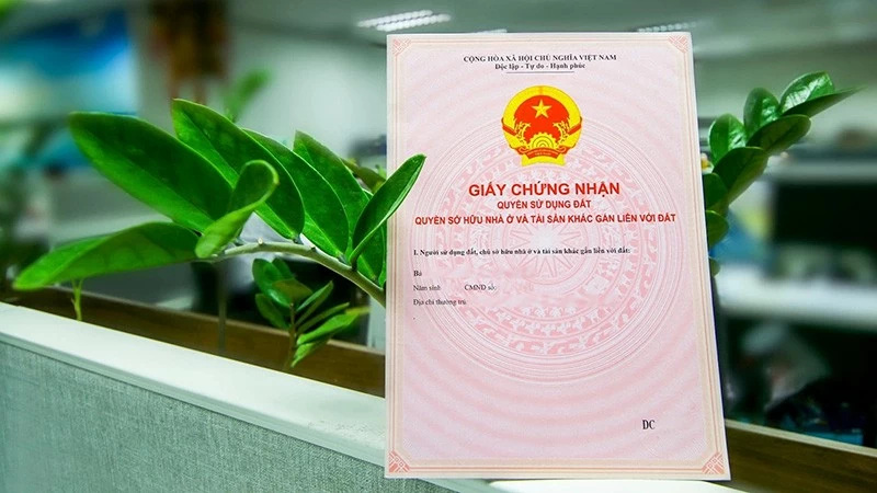 Trường hợp buộc phải đổi sang mẫu sổ đỏ mới từ ngày 1/1/2025 Trường hợp buộc phải đổi sang mẫu sổ đỏ mới từ ngày 1/1/2025