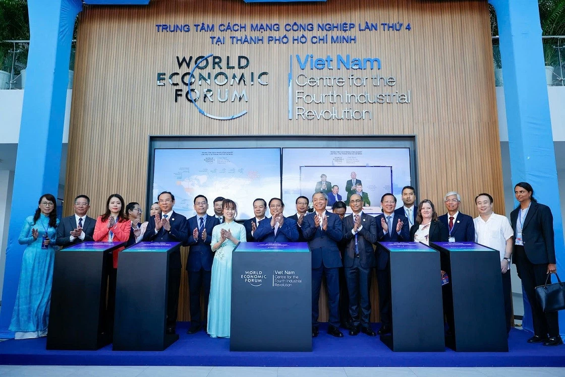 Khánh thành Trung tâm Cách mạng công nghiệp 4.0 Việt Nam tại Khu Công nghệ cao TP. Hồ Chí Minh Khánh thành Trung tâm Cách mạng công nghiệp 4.0 Việt Nam tại Khu Công nghệ cao TP. Hồ Chí Minh