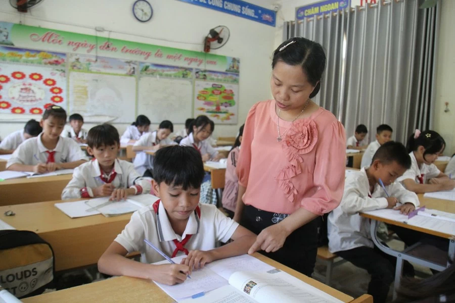 Lai Châu chính thức triển khai học 5 ngày/tuần Lai Châu chính thức triển khai học 5 ngày/tuần