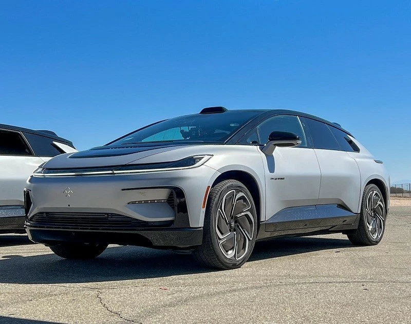 Top 10 mẫu SUV điện có khả năng bứt tốc nhanh nhất thế giới Top 10 mẫu SUV điện có khả năng bứt tốc nhanh nhất thế giới