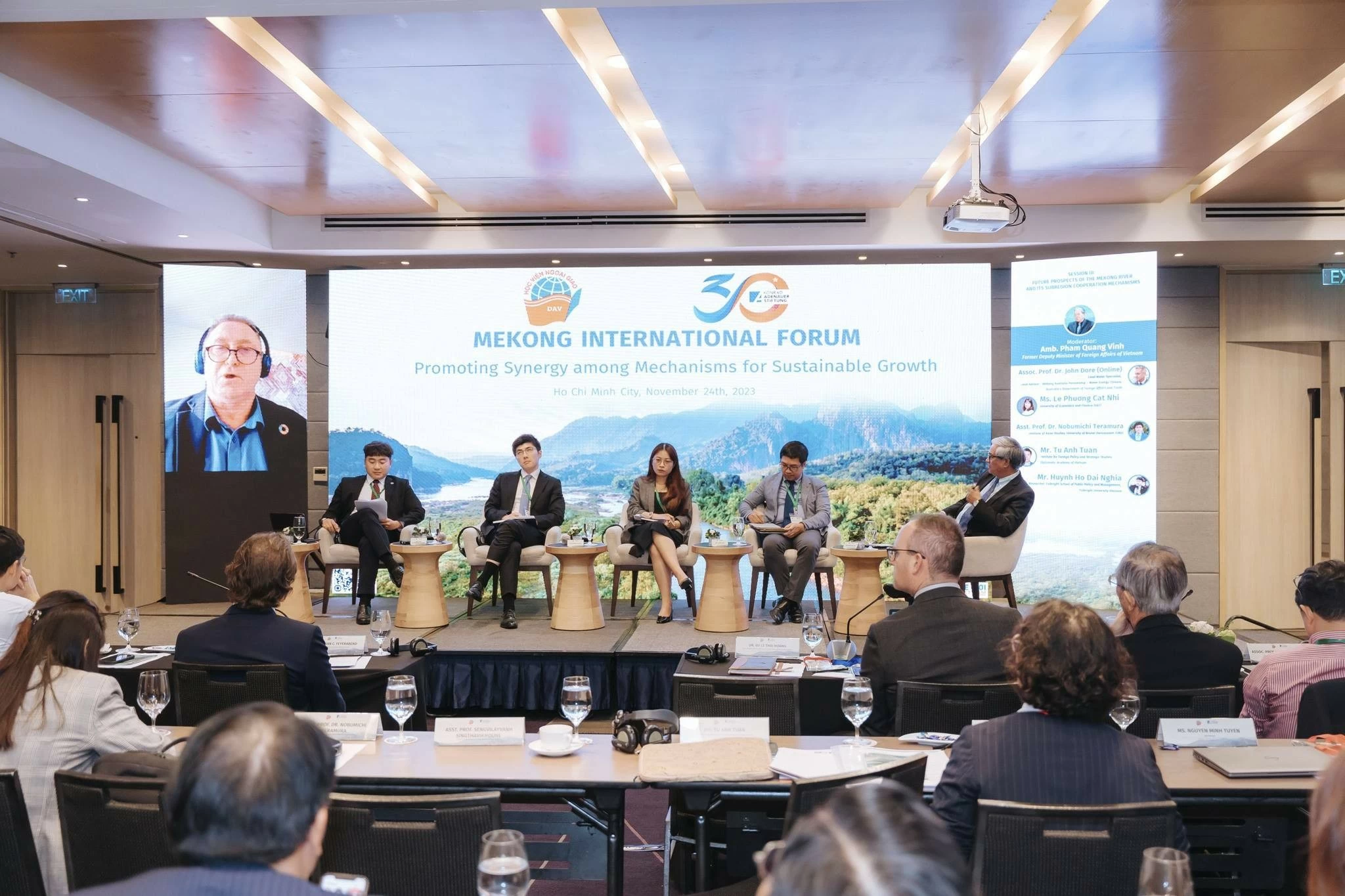 Diễn đàn quốc tế Mekong 2024: Chuyển đổi năng lượng hướng tới phát triển bền vững Diễn đàn quốc tế Mekong 2024: Chuyển đổi năng lượng hướng tới phát triển bền vững