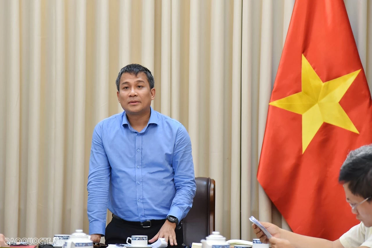 Tăng cường thanh tra, kiểm tra, giám sát nội bộ, tuyệt đối không để xảy ra tham nhũng, tiêu cực Tăng cường thanh tra, kiểm tra, giám sát nội bộ, tuyệt đối không để xảy ra tham nhũng, tiêu cực