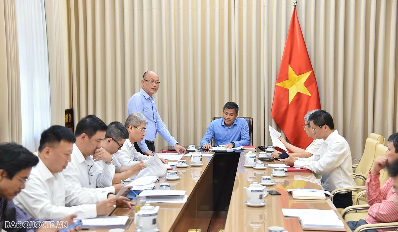 Tăng cường thanh tra, kiểm tra, giám sát nội bộ, tuyệt đối không để xảy ra tham nhũng, tiêu cực Tăng cường thanh tra, kiểm tra, giám sát nội bộ, tuyệt đối không để xảy ra tham nhũng, tiêu cực