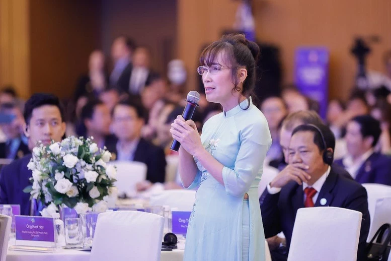 Diễn đàn Kinh tế TP. Hồ Chí Minh 2024: Thủ tướng Phạm Minh Chính đối thoại chính sách với địa phương, doanh nghiệp Diễn đàn Kinh tế TP. Hồ Chí Minh 2024: Thủ tướng Phạm Minh Chính đối thoại chính sách với địa phương, doanh nghiệp