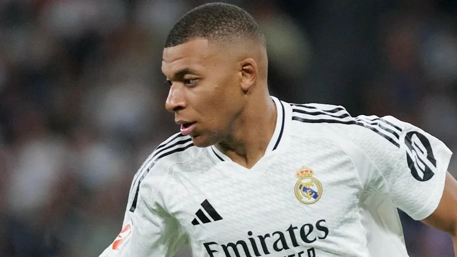 HLV Ancelotti dùng cầu thủ nào thay Mbappe ở derby Madrid? HLV Ancelotti dùng cầu thủ nào thay Mbappe ở derby Madrid?