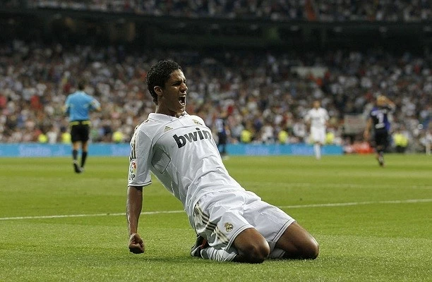Những khoảnh khắc đáng nhớ nhất sự nghiệp của Raphael Varane 6 khoảnh khắc đáng nhớ nhất sự nghiệp Raphael Varane