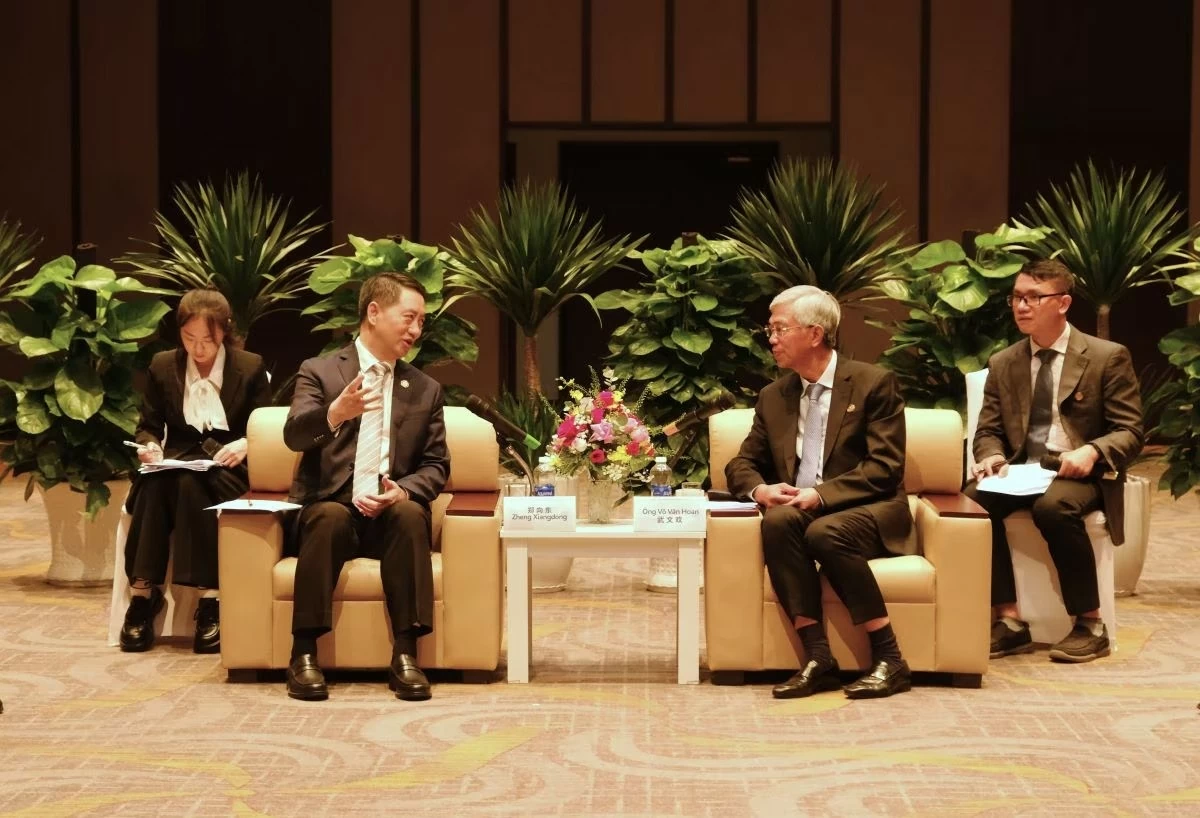 Bước ngoặt quan trọng của TP. Hồ Chí Minh và Trùng Khánh Bước ngoặt quan trọng của TP. Hồ Chí Minh và Trùng Khánh