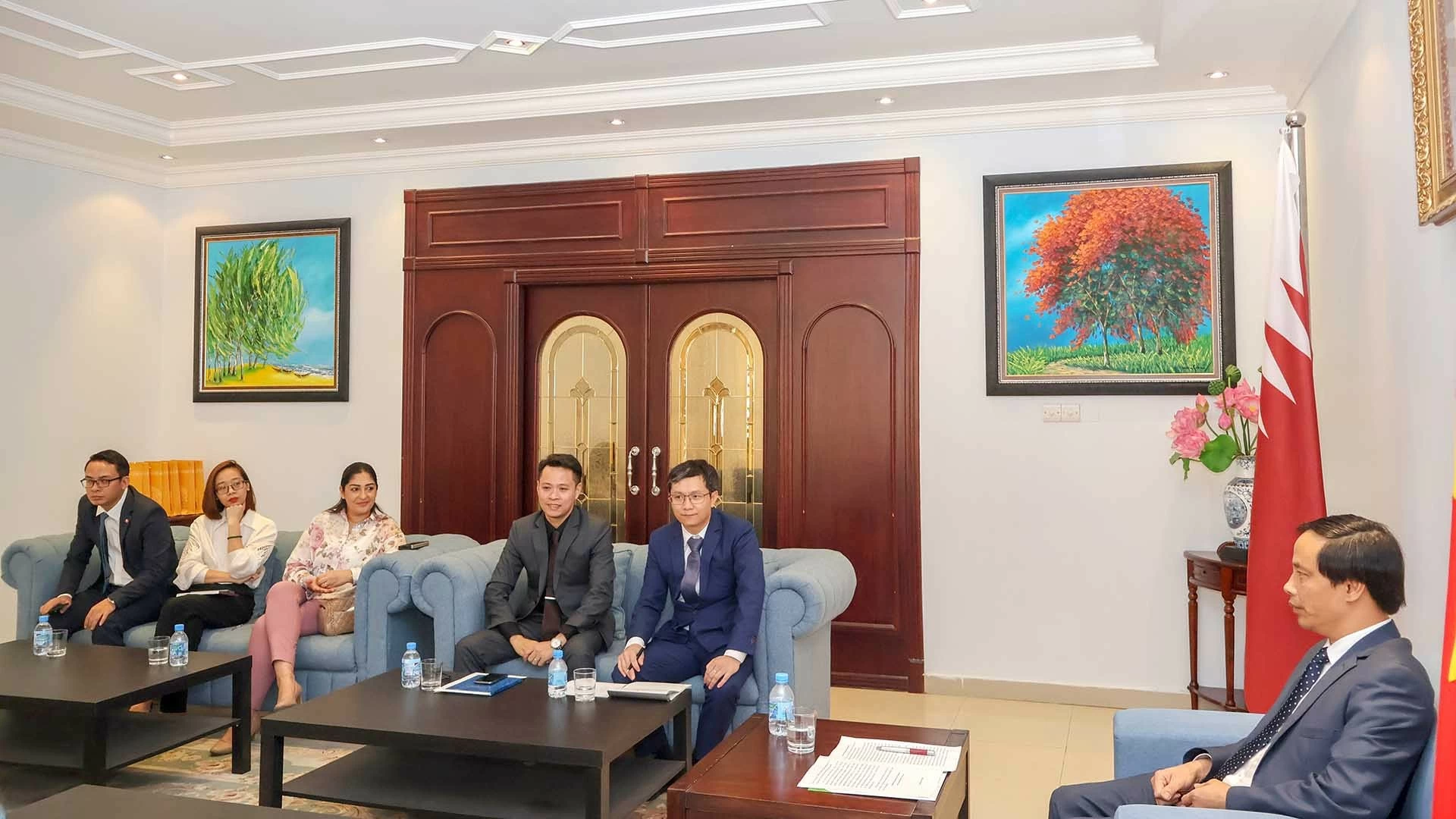 Đại sứ Việt Nam tại Qatar gặp mặt truyền thông, báo chí sở tại Đại sứ Việt Nam tại Qatar gặp mặt truyền thông, báo chí sở tại