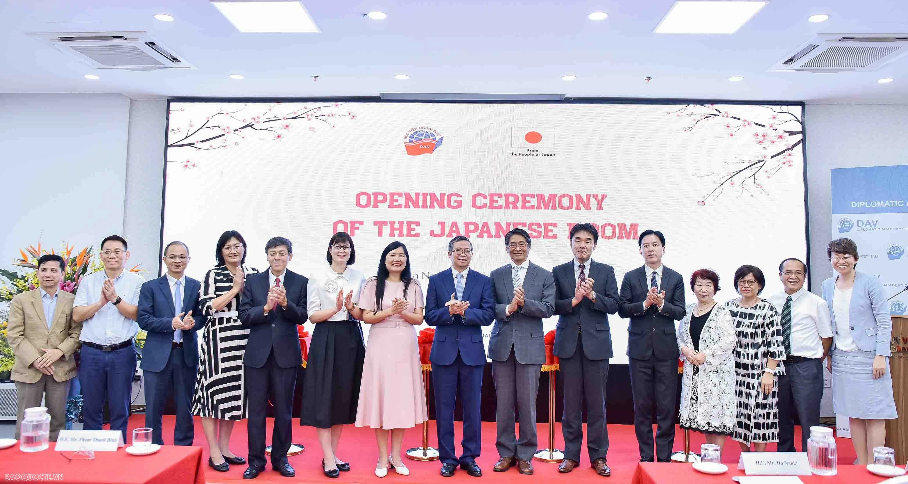 Khai trương Phòng Nhật Bản tại Học viện Ngoại giao Việt Nam, ngày 29/9/2024. (Ảnh: Nguyễn Hồng) Khai trương Phòng Nhật Bản tại Học viện Ngoại giao Việt Nam, ngày 29/9/2024. (Ảnh: Nguyễn Hồng)