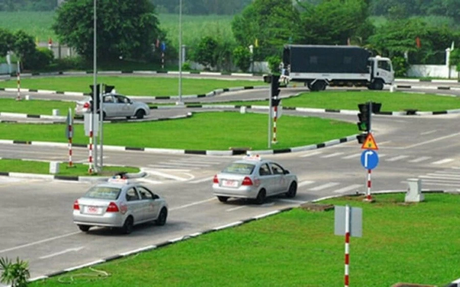 Đề xuất các lỗi trừ điểm trong sát hạch lái xe hạng B số tự động từ 1/1/2025 Đề xuất các lỗi trừ điểm trong sát hạch lái xe hạng B số tự động từ 1/1/2025