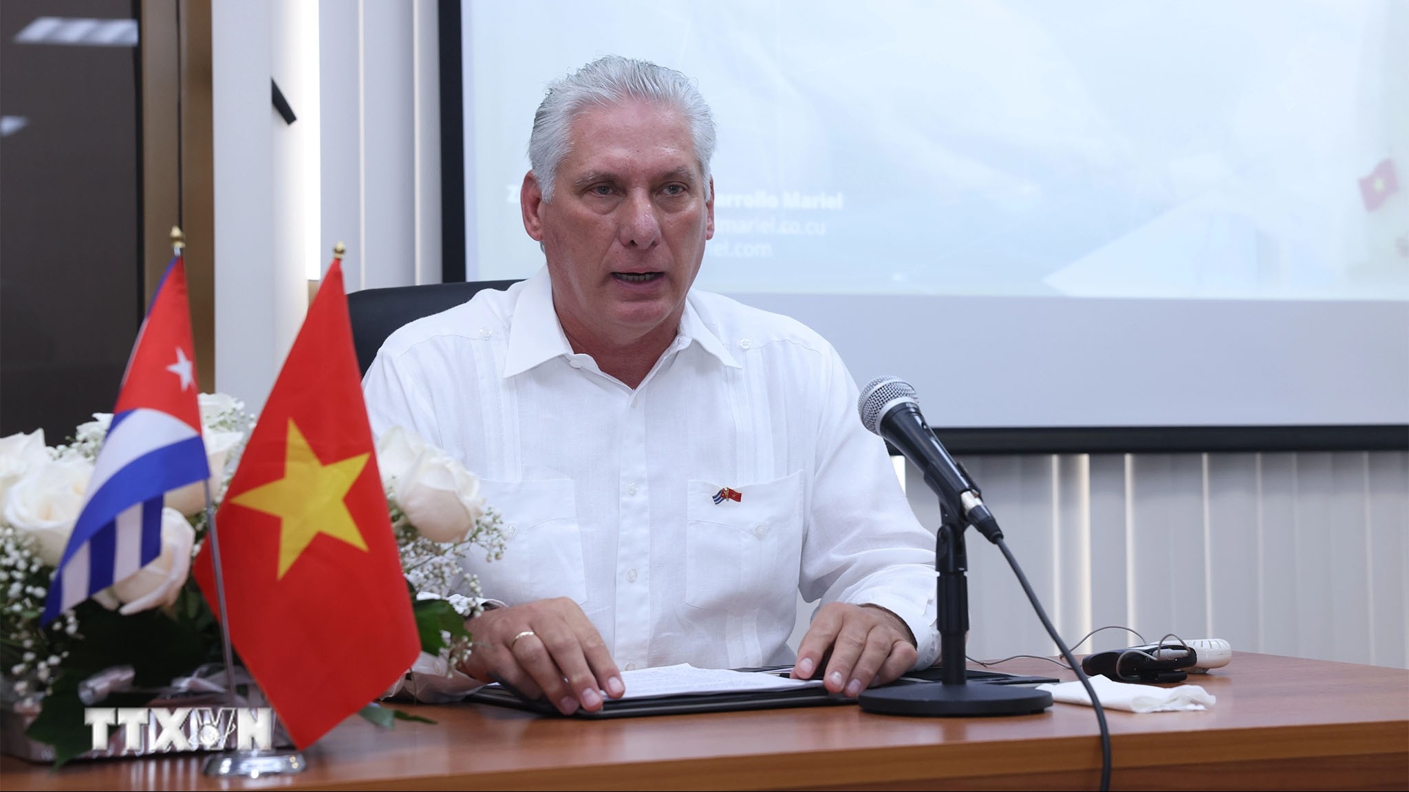 bi thu thu nhat dang cong san chu tich nuoc cuba sap tham cap nha nuoc toi viet nam