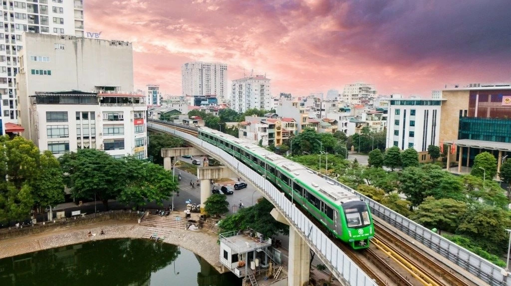 Kinh tế Hà Nội 'vươn mình', tiếp tục với hành trình phát triển tuần hoàn, bền vững Kinh tế Hà Nội 'vươn mình', tiếp tục với hành trình phát triển tuần hoàn, bền vững