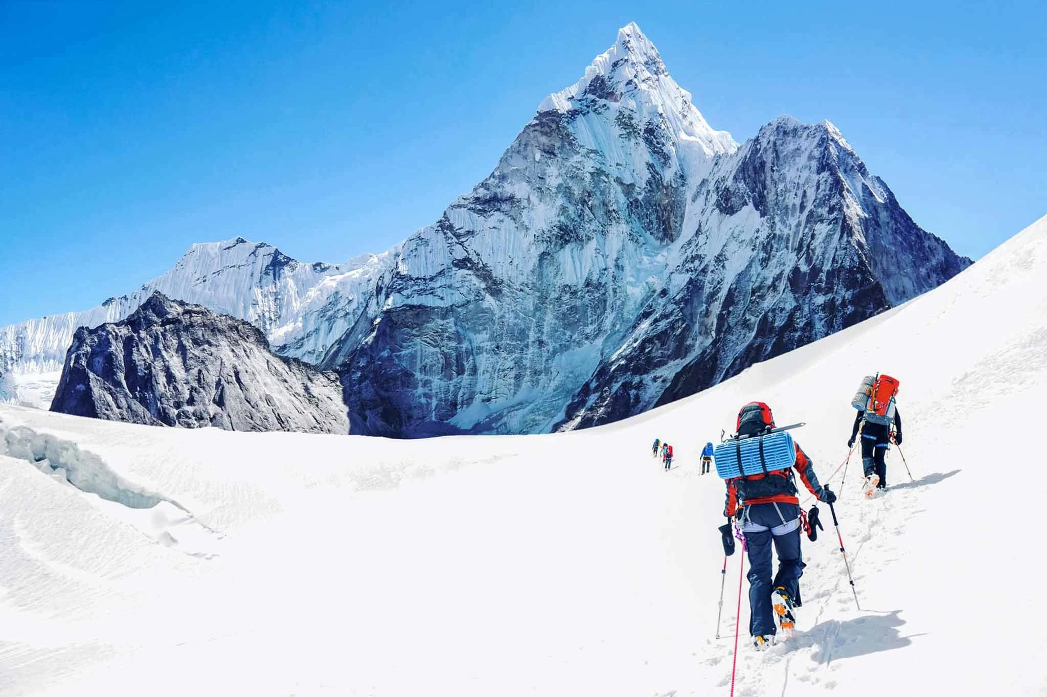 Các nhà leo núi trên chặng đường chinh phục đỉnh Everest. (Nguồn: Global Rescue) Các nhà leo núi trên chặng đường chinh phục đỉnh Everest. (Nguồn: Global Rescue)