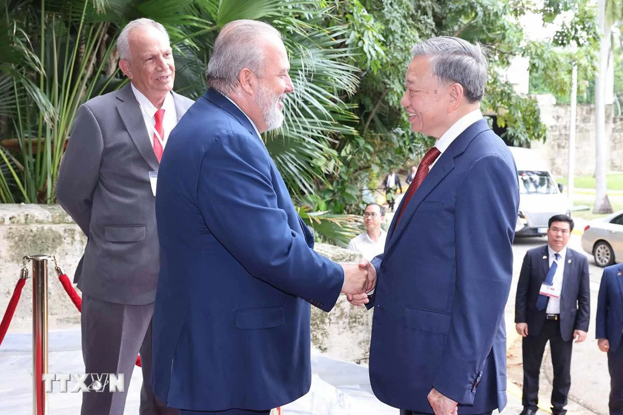 Việt Nam-Cuba phấn đấu nâng kim ngạch thương mại lên 500 triệu USD trong 5 năm tới Việt Nam-Cuba phấn đấu nâng kim ngạch thương mại lên 500 triệu USD trong 5 năm tới