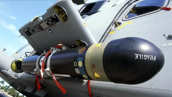 AUKUS: Anh-Australia 'đánh lẻ', đàm phán hiệp ước song phương sản xuất tàu ngầm năng lượng hạt nhân mới AUKUS: Anh-Australia 'đánh lẻ', đàm phán hiệp ước song phương sản xuất tàu ngầm năng lượng hạt nhân mới