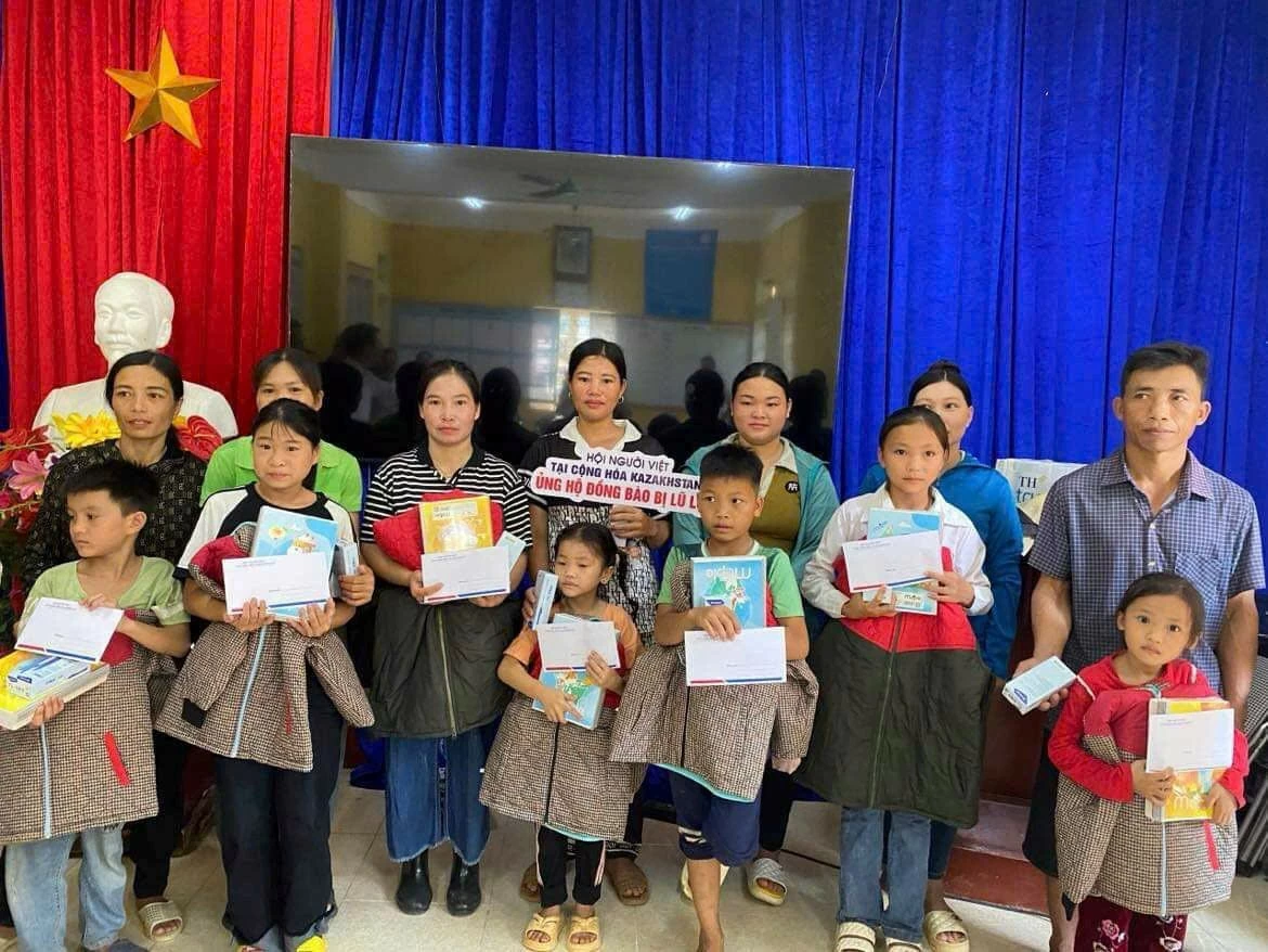 Cộng đồng người Việt Nam tại Kazakhstan chia sẻ với những khó khăn của người dân Yên Bái sau cơn bão Yagi. Cộng đồng người Việt Nam tại Kazakhstan chia sẻ với những khó khăn của người dân Yên Bái sau cơn bão Yagi.