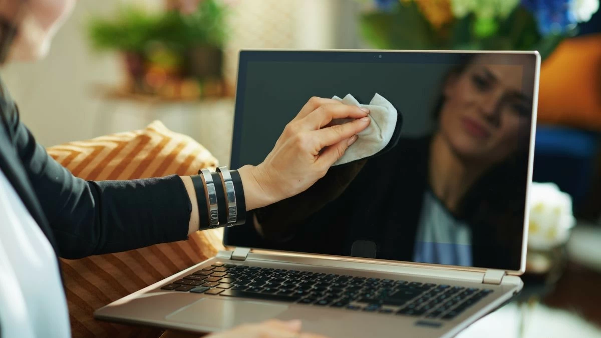 Khắc phục màn hình laptop bị chảy mực nhanh chóng và đơn giản Khắc phục màn hình laptop bị chảy mực nhanh chóng và đơn giản