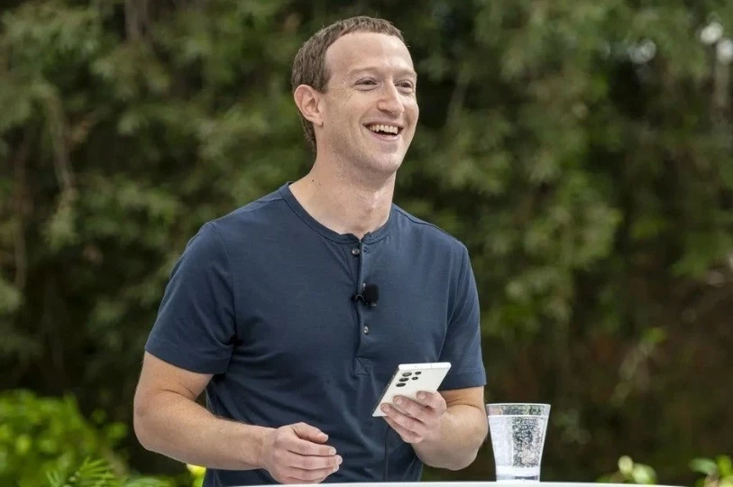 'Bỏ túi' hơn 73 tỷ USD nhờ cổ phiếu tăng mạnh, tỷ phú Mark Zuckerberg gia nhập 'câu lạc bộ 200 tỷ USD' Ông chủ Facebook gia nhập 'câu lạc bộ 200 tỷ USD'