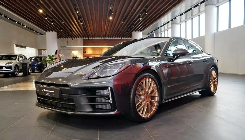 Cận cảnh Porsche Panamera 2024 vừa ra mắt tại Việt Nam, giá từ 6,42 tỷ đồng Cận cảnh Porsche Panamera 2024 vừa ra mắt tại Việt Nam, giá từ 6,42 tỷ đồng
