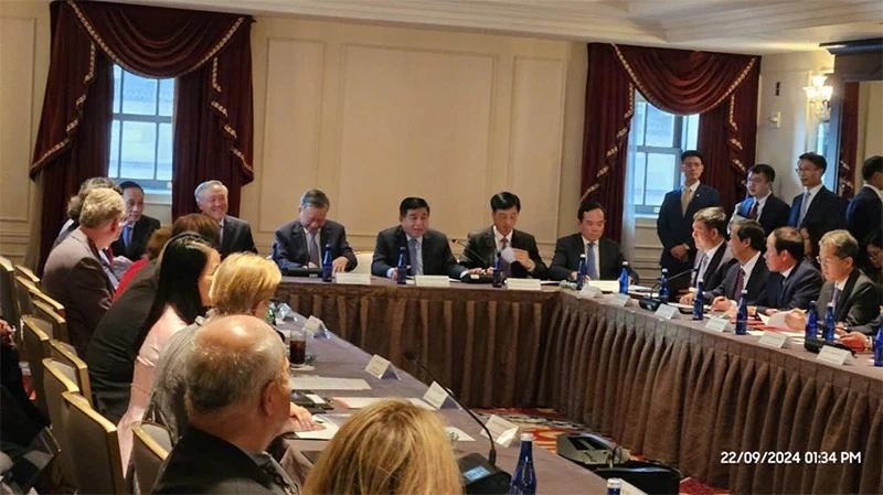 Điều kiện và khả năng Việt Nam có thể thực hiện được cuộc cách mạng số trong kỷ nguyên vươn mình Điều kiện và khả năng Việt Nam có thể thực hiện được cuộc cách mạng số trong kỷ nguyên vươn mình