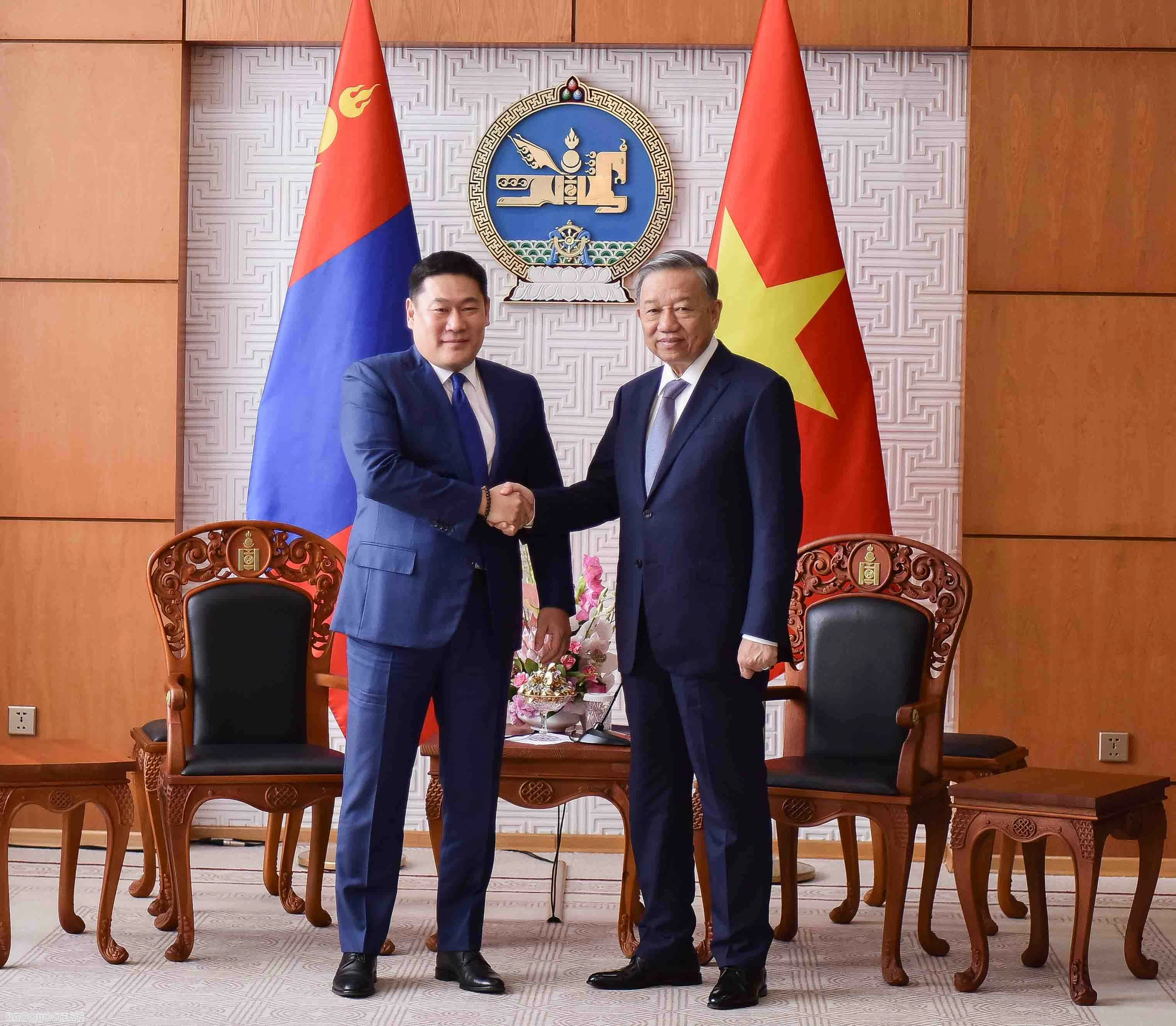 Những hình ảnh trong chuyến thăm cấp Nhà nước đến Mông Cổ của Tổng Bí thư, Chủ tịch nước Tô Lâm Những hình ảnh trong chuyến thăm cấp Nhà nước đến Mông Cổ của Tổng Bí thư, Chủ tịch nước Tô Lâm