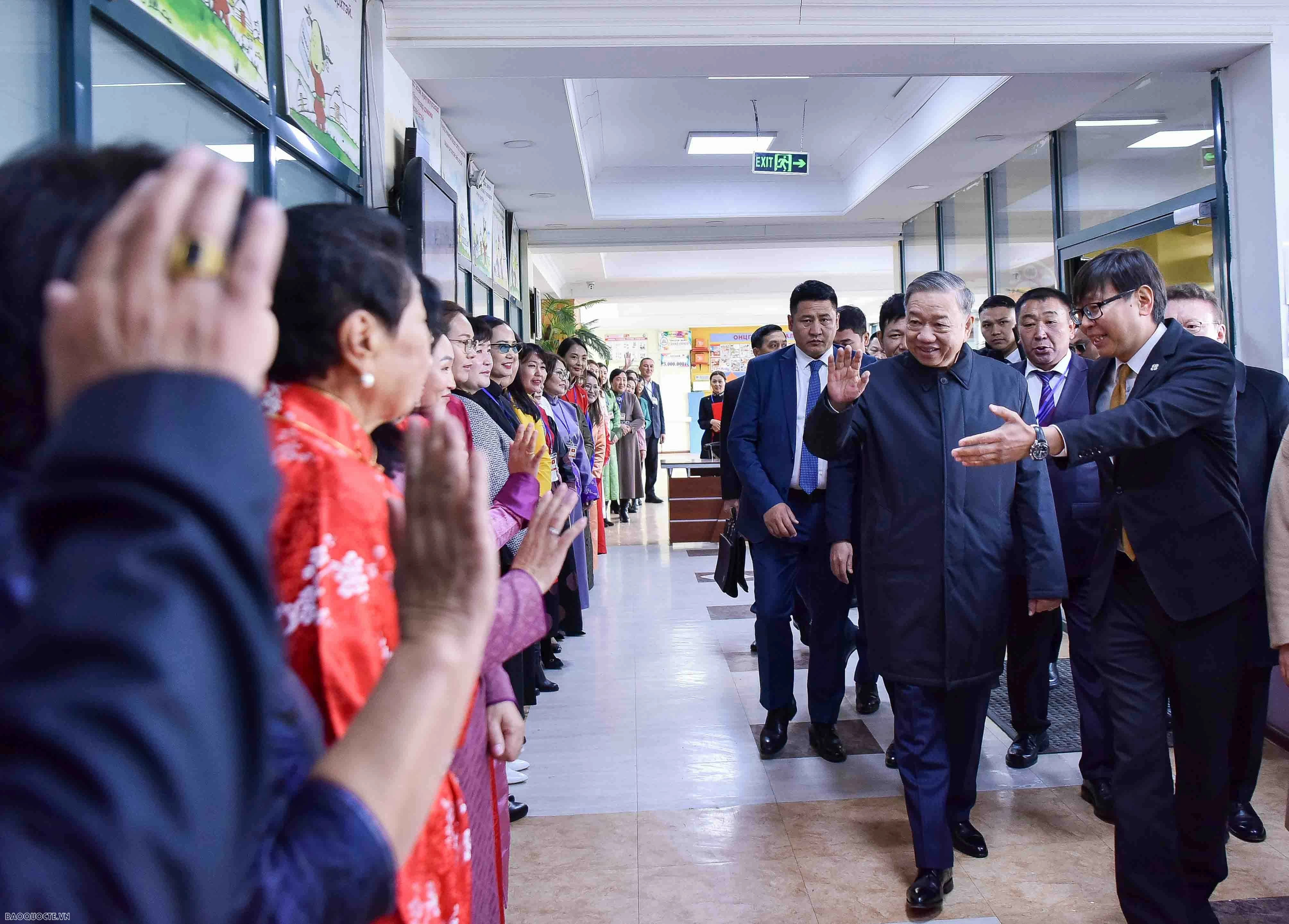 Tổng Bí thư, Chủ tịch nước Tô Lâm thăm Trường mang tên Chủ tịch Hồ Chí Minh tại Mông Cổ Tổng Bí thư, Chủ tịch nước Tô Lâm thăm Trường mang tên Chủ tịch Hồ Chí Minh tại Mông Cổ